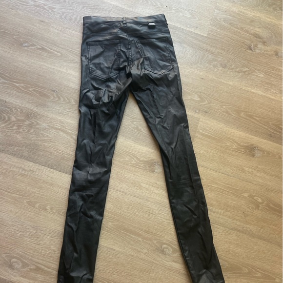 Dr. Denim medium jeans. Snug! Sexy cut - Picture 3 of 3